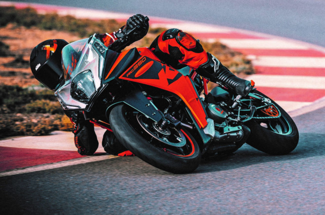 2022 KTM RC 390 Track