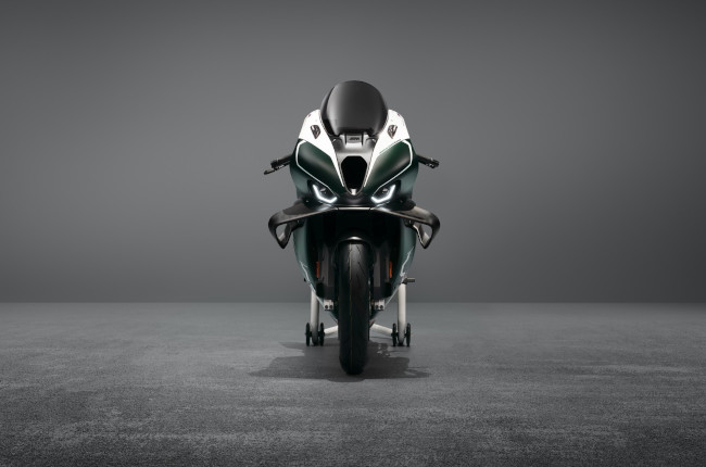 BMW M1000RR Limited Edition Isle of Man TT 3