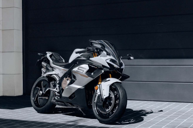 CFMOTO 750 SRS