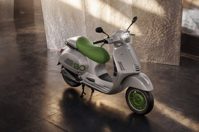  Vespa Edizione Ottantesimo 3