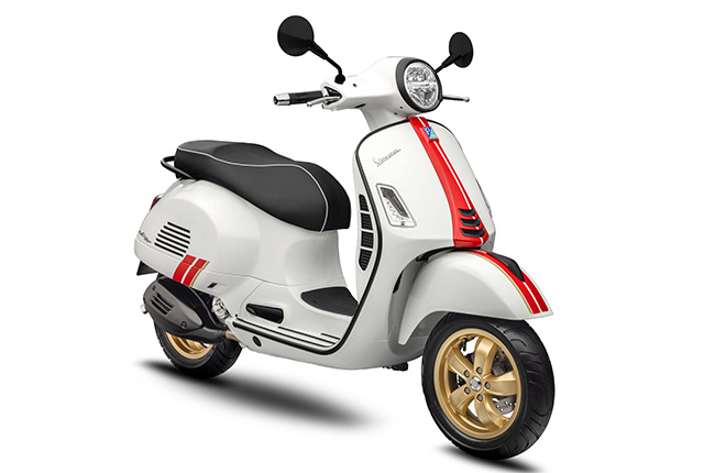 Vespa GTS 300 Racing Sixties Edition