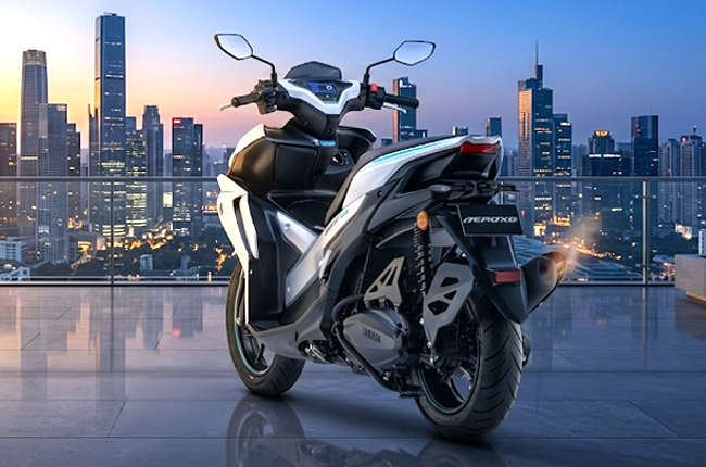 Yamaha Aerox E Rear