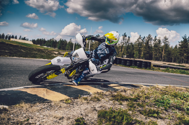 Husqvarna 701 Supermoto