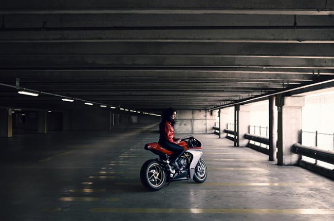 MV Agusta Superveloce 800