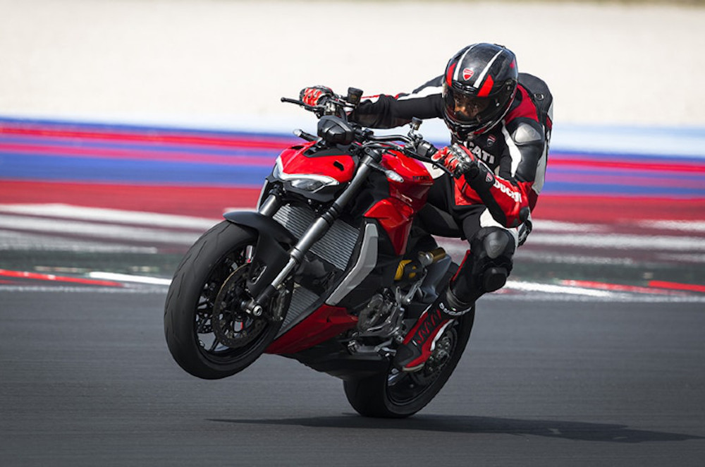 5 things we love about the Ducati Streetfighter V2