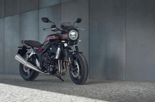 Honda CB1000F revives the spirit of the 1980s for the modern rider