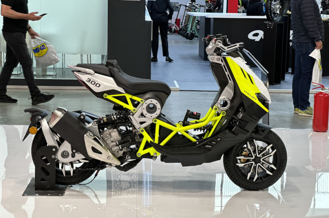 Italjet unveils the new Dragster 300 at EICMA 2023