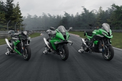 BMW M Bikes Nurburgring 100