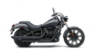 Kawasaki Vulcan 900 Custom-Metallic Matte Graphenesteel Gray/ Metallic Flat Spark Black