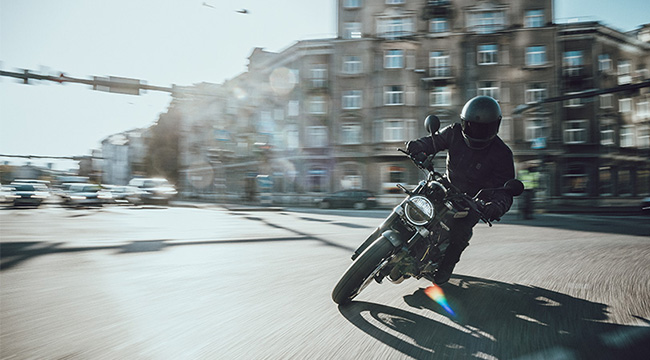 2021 Husqvarna Svartpilen 200 Philippines Cornering exteiror 