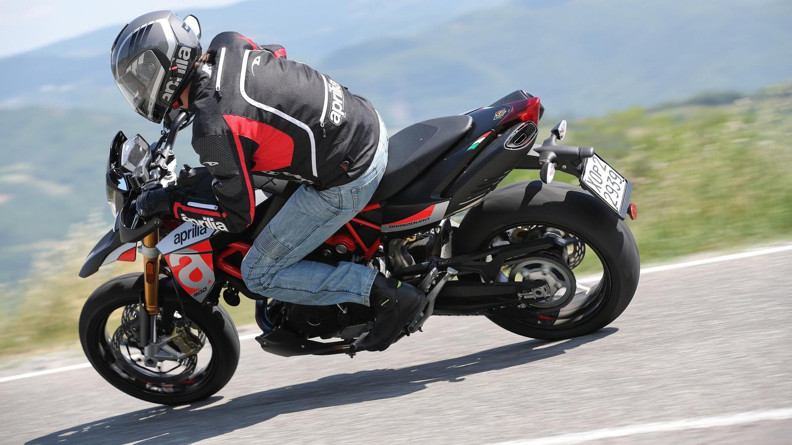 Aprilia Dorsoduro 900 2023, Philippines Price, Specs & Official Promos