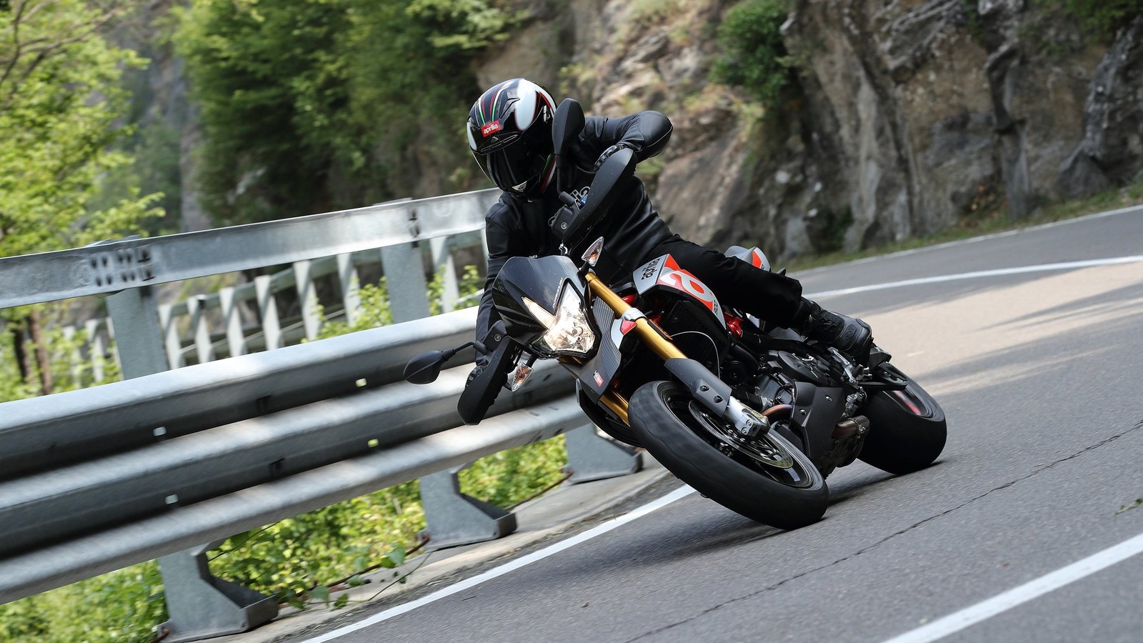 Aprilia Dorsoduro 900 2023, Philippines Price, Specs & Official Promos