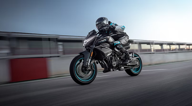CFMOTO 800NK
