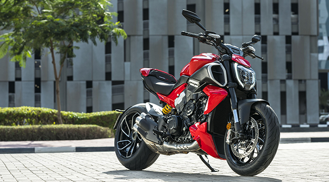 Ducati Diavel 4