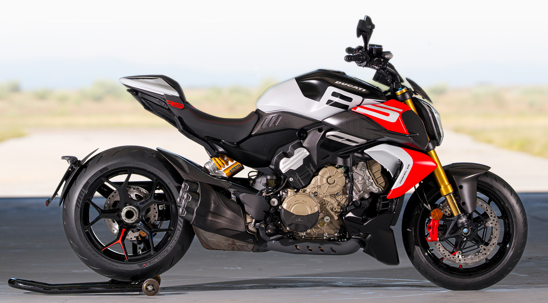 Ducati Diavel V4