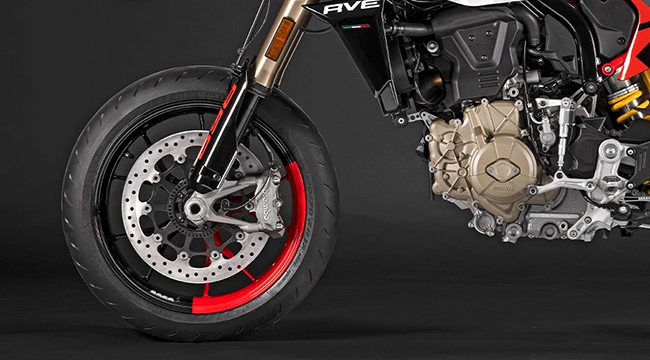 Ducati Hypermotard 698