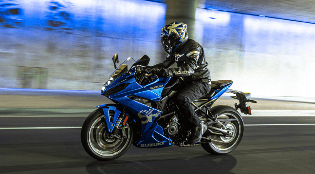 Suzuki GSX-8R