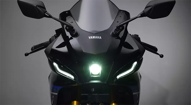 Yamaha YZF-R15M