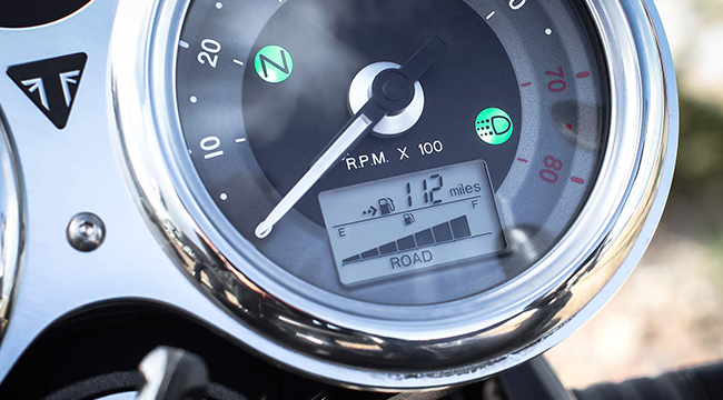 2020 Triumph Bonneville T120 gauge