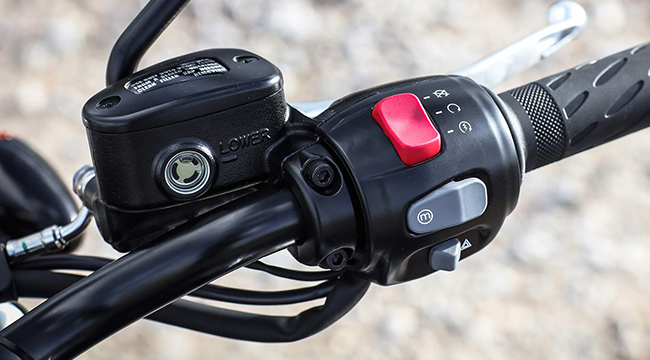 2020 Triumph Bonneville T120 handle bar