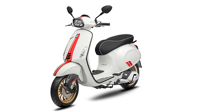 2020 Vespa Sprint Racing Sixties quarter front Philippines